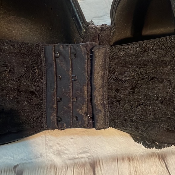 Torrid 44F Bra Black - Picture 3 of 4